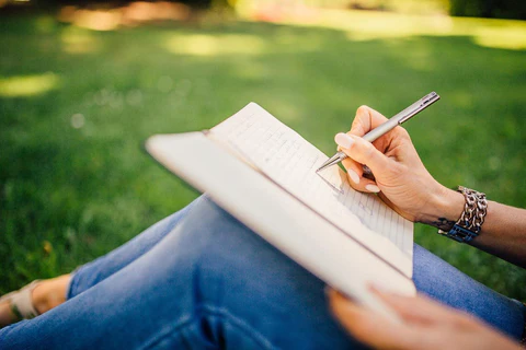 Building Compelling Story Journeys for Fiction Narratives