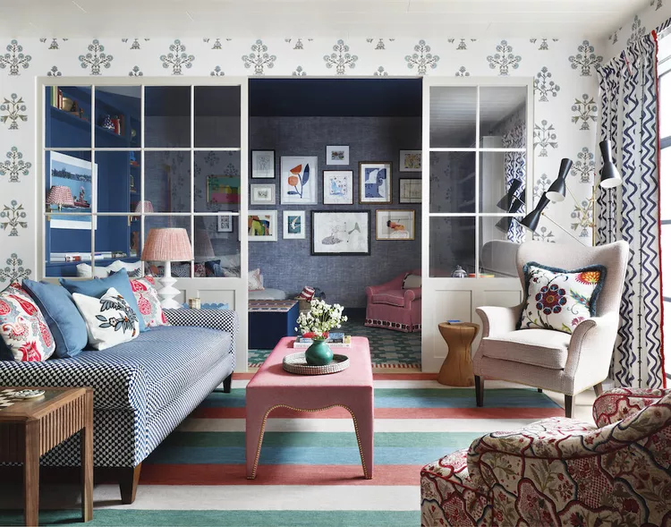 Comfortable Sofa Styling for Relaxing Living Room Spaces