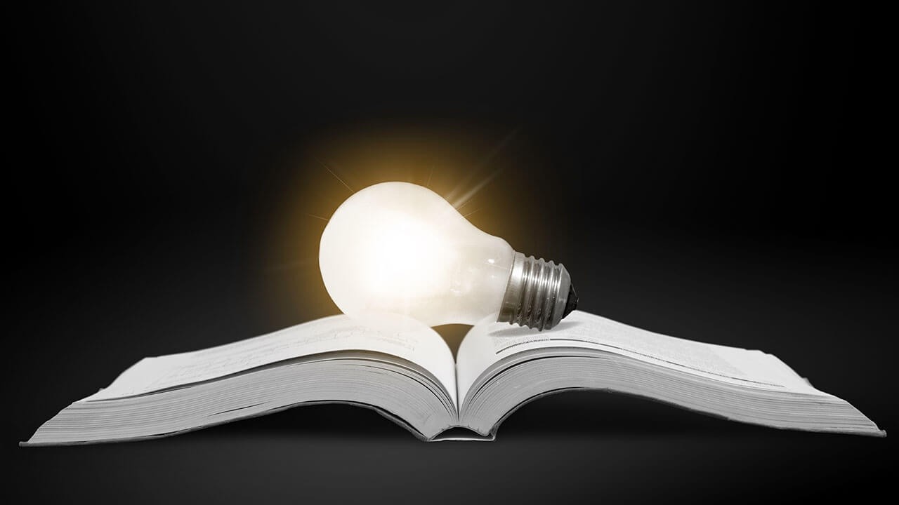 Building Dynamic Character Growth for Fiction Storytelling